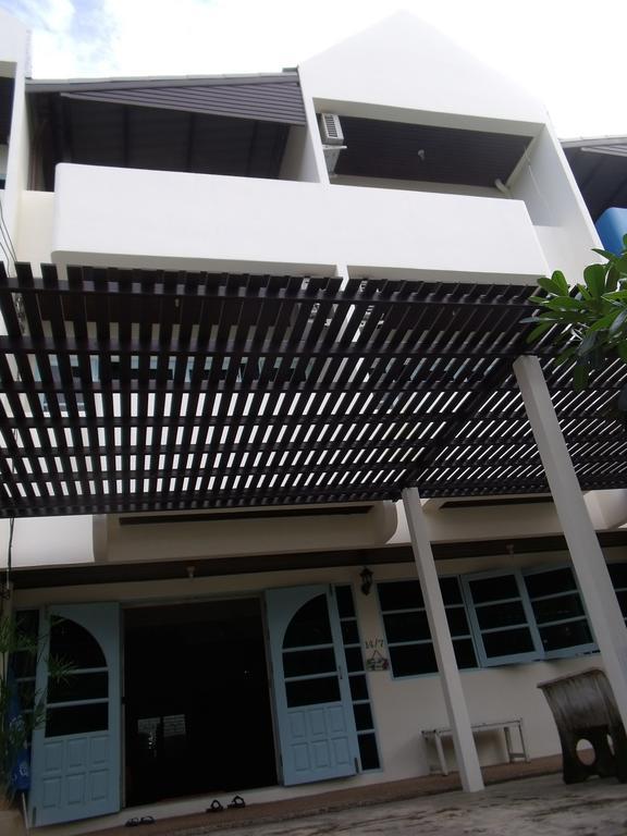 Albatross Guesthouse @ Thungwualaen Beach Pathiu Exterior foto